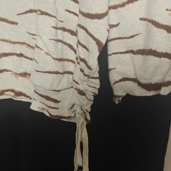 NWT Democracy Sweater - L - Picture 3 of 5